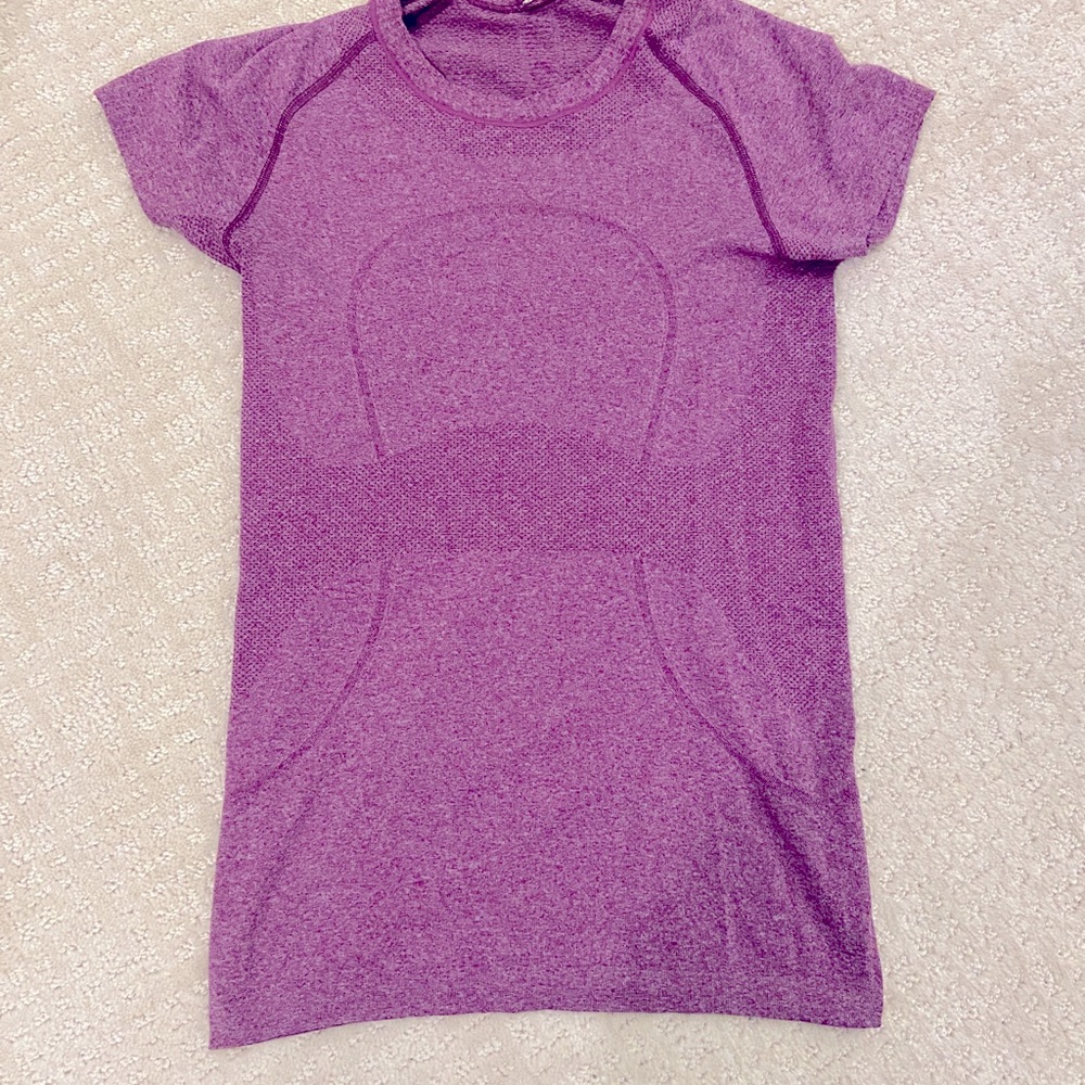 Lululemon running shirt size 4